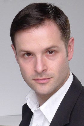 James Adams: Tamino - Dunedin-born, but has been in Wellington for the last 10 years. Recently returned with his wife to be closer to family – in time for the arrival of their now ten-month-old baby! - Has a degree in performance from NZSM - he completed it as a baritone - Played ‘Samuel Marsden’ in Opera Otago’s production of Anthony Ritchie’s This Other Eden in 2014 “John’s ‘renovation’ brings a new angle to Tamino – he’s not a prince anymore, but more an everyman who falls into a strange and unexpected situation. It’s a new way of shaping the character that I’m really enjoying.”